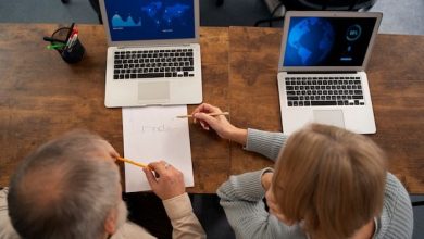 senior-people-school-class-with-laptop-computer_23-2150105005-1288283